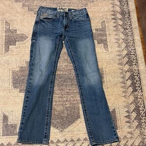 Ariat mens Classic Straight Leg Blue Jeans